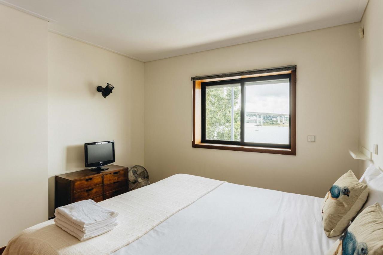 Riverfront Haven Family'S Choice With Free Garage Porto Exterior foto
