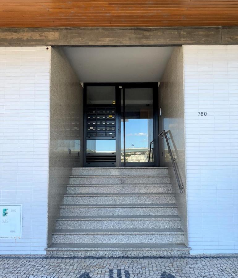 Riverfront Haven Family'S Choice With Free Garage Porto Exterior foto